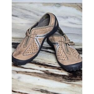 Clarks Privo Tan Nubuck Leather Perforated Slip On Sneakers Bungee Strap 6